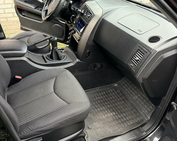 Чорний Cанг Йонг Kyron, об'ємом двигуна 2.3 л та пробігом 113 тис. км за 7500 $, фото 16 на Automoto.ua