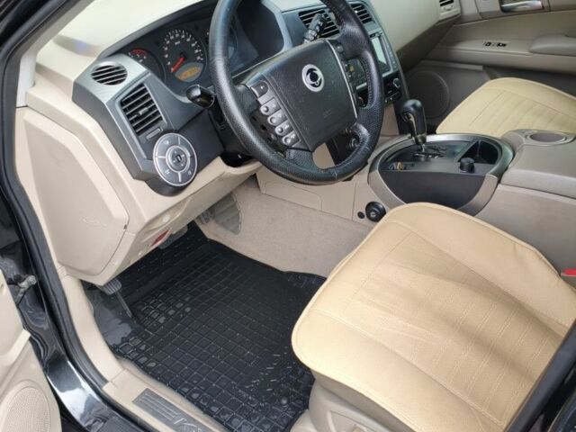 Черный Cанг Йонг Кирон, объемом двигателя 2 л и пробегом 50 тыс. км за 9750 $, фото 4 на Automoto.ua