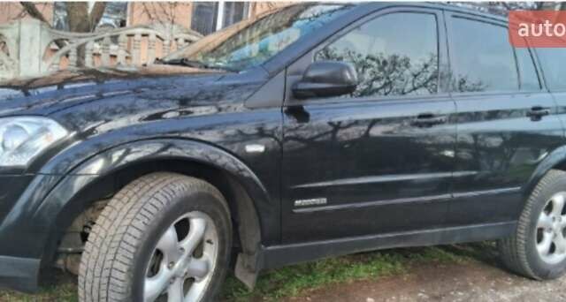Чорний Cанг Йонг Kyron, об'ємом двигуна 2 л та пробігом 213 тис. км за 7500 $, фото 1 на Automoto.ua