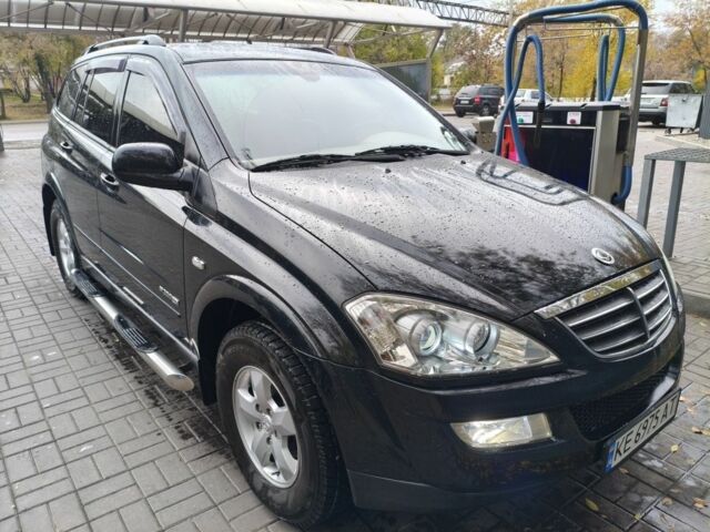 Черный Cанг Йонг Кирон, объемом двигателя 2 л и пробегом 50 тыс. км за 9750 $, фото 1 на Automoto.ua