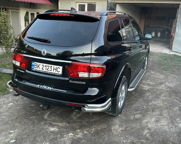 Чорний Cанг Йонг Kyron, об'ємом двигуна 2 л та пробігом 200 тис. км за 8000 $, фото 1 на Automoto.ua
