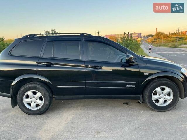 Черный Cанг Йонг Кирон, объемом двигателя 2 л и пробегом 182 тыс. км за 8500 $, фото 6 на Automoto.ua