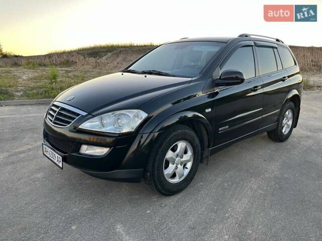 Черный Cанг Йонг Кирон, объемом двигателя 2 л и пробегом 182 тыс. км за 8500 $, фото 1 на Automoto.ua