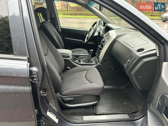 Черный Cанг Йонг Кирон, объемом двигателя 2 л и пробегом 69 тыс. км за 8800 $, фото 18 на Automoto.ua