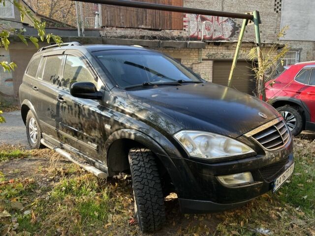 Черный Cанг Йонг Кирон, объемом двигателя 0 л и пробегом 145 тыс. км за 8500 $, фото 1 на Automoto.ua