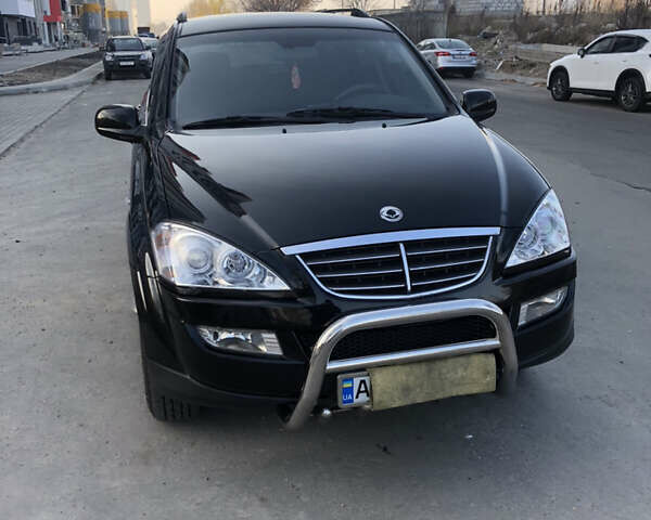 Черный Cанг Йонг Кирон, объемом двигателя 2.3 л и пробегом 86 тыс. км за 8200 $, фото 2 на Automoto.ua