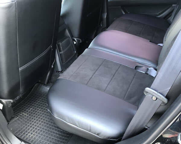 Черный Cанг Йонг Кирон, объемом двигателя 2.3 л и пробегом 86 тыс. км за 8200 $, фото 9 на Automoto.ua