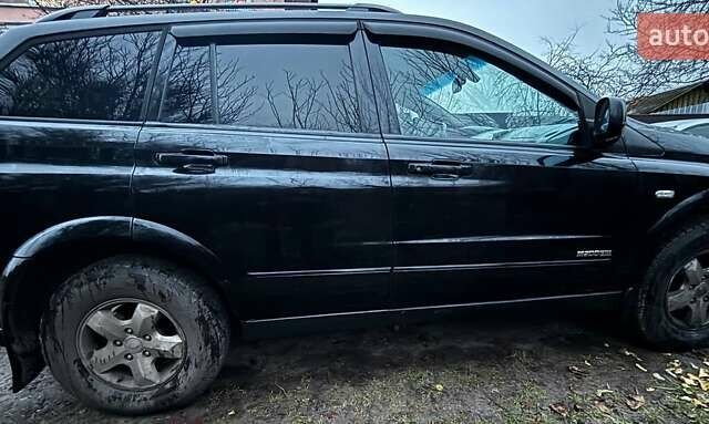 Черный Cанг Йонг Кирон, объемом двигателя 2 л и пробегом 126 тыс. км за 12500 $, фото 12 на Automoto.ua