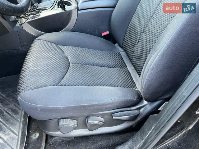 Черный Cанг Йонг Кирон, объемом двигателя 2 л и пробегом 177 тыс. км за 8700 $, фото 6 на Automoto.ua