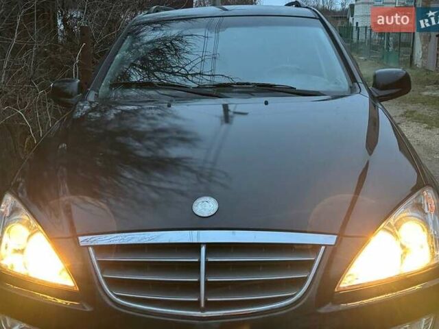 Черный Cанг Йонг Кирон, объемом двигателя 2 л и пробегом 126 тыс. км за 12500 $, фото 4 на Automoto.ua