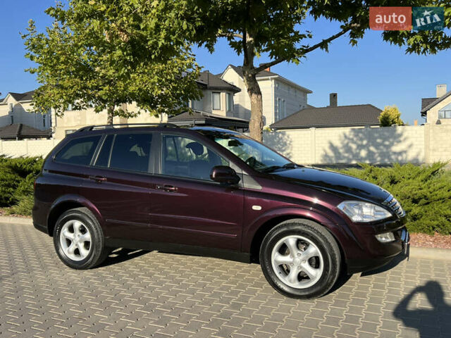 Фіолетовий Cанг Йонг Kyron, об'ємом двигуна 2 л та пробігом 130 тис. км за 8700 $, фото 4 на Automoto.ua