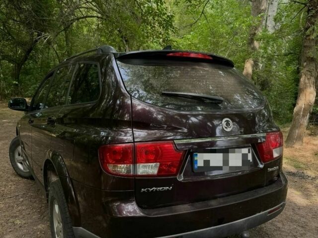 Фіолетовий Cанг Йонг Kyron, об'ємом двигуна 0 л та пробігом 195 тис. км за 7500 $, фото 1 на Automoto.ua
