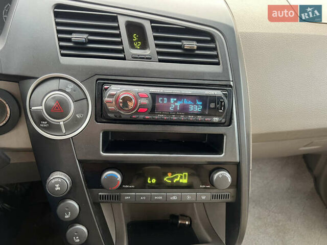 Коричневый Cанг Йонг Кирон, объемом двигателя 2 л и пробегом 310 тыс. км за 3700 $, фото 18 на Automoto.ua