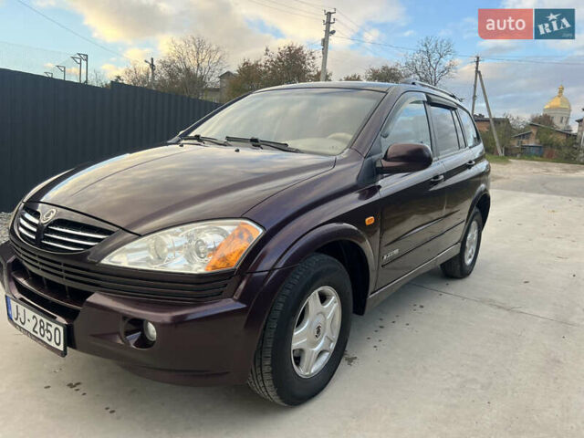 Коричневый Cанг Йонг Кирон, объемом двигателя 2 л и пробегом 310 тыс. км за 3700 $, фото 4 на Automoto.ua