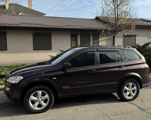 Коричневый Cанг Йонг Кирон, объемом двигателя 2 л и пробегом 254 тыс. км за 7500 $, фото 1 на Automoto.ua