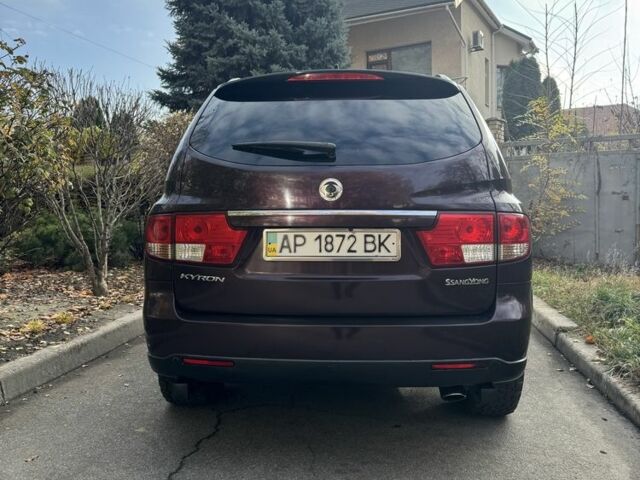 Коричневый Cанг Йонг Кирон, объемом двигателя 2 л и пробегом 254 тыс. км за 7500 $, фото 7 на Automoto.ua