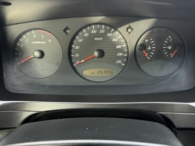 Коричневый Cанг Йонг Кирон, объемом двигателя 2 л и пробегом 254 тыс. км за 7500 $, фото 17 на Automoto.ua