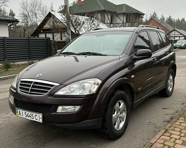 Коричневый Cанг Йонг Кирон, объемом двигателя 2.3 л и пробегом 251 тыс. км за 6800 $, фото 3 на Automoto.ua