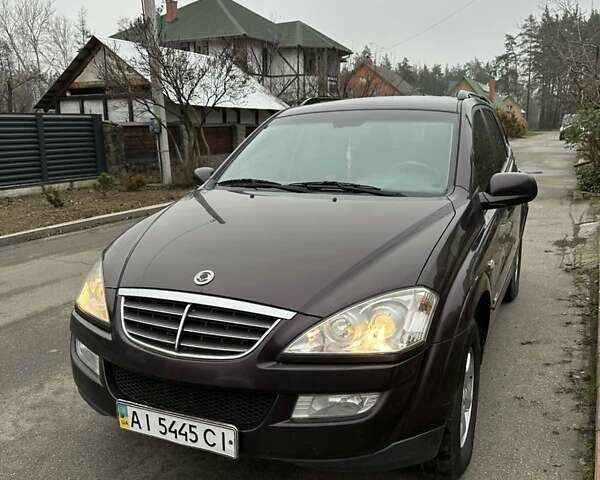 Коричневый Cанг Йонг Кирон, объемом двигателя 2.3 л и пробегом 251 тыс. км за 6800 $, фото 2 на Automoto.ua