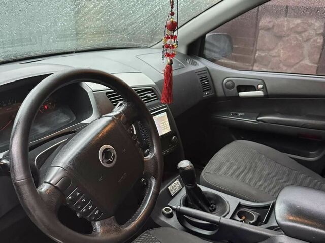 Коричневый Cанг Йонг Кирон, объемом двигателя 2.3 л и пробегом 260 тыс. км за 6800 $, фото 3 на Automoto.ua