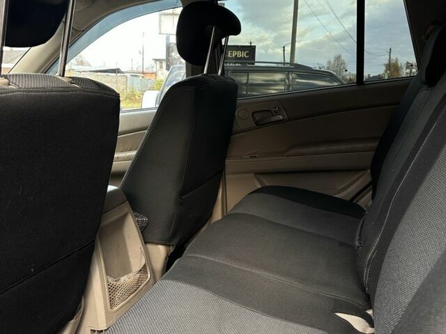 Красный Cанг Йонг Кирон, объемом двигателя 2 л и пробегом 249 тыс. км за 4999 $, фото 5 на Automoto.ua