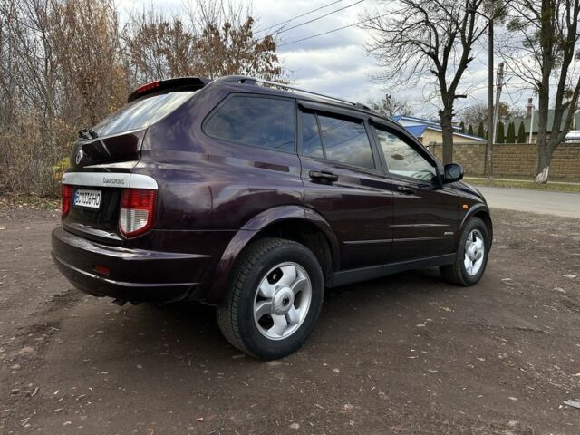 Красный Cанг Йонг Кирон, объемом двигателя 2 л и пробегом 249 тыс. км за 4999 $, фото 2 на Automoto.ua