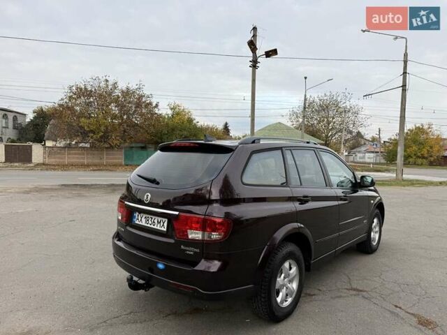 Красный Cанг Йонг Кирон, объемом двигателя 2.3 л и пробегом 220 тыс. км за 6600 $, фото 7 на Automoto.ua