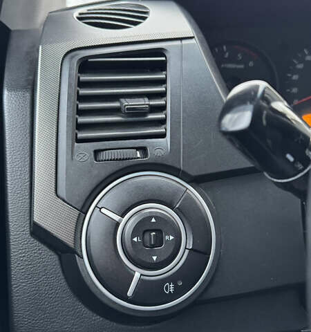 Червоний Cанг Йонг Kyron, об'ємом двигуна 2 л та пробігом 350 тис. км за 6400 $, фото 29 на Automoto.ua