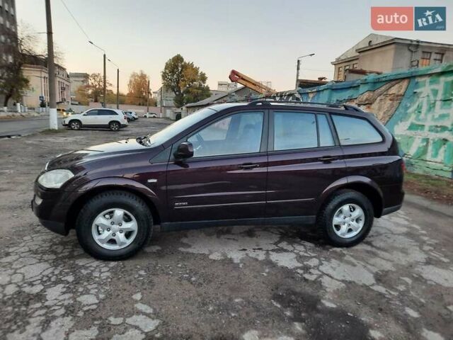 Червоний Cанг Йонг Kyron, об'ємом двигуна 2.3 л та пробігом 229 тис. км за 6600 $, фото 10 на Automoto.ua