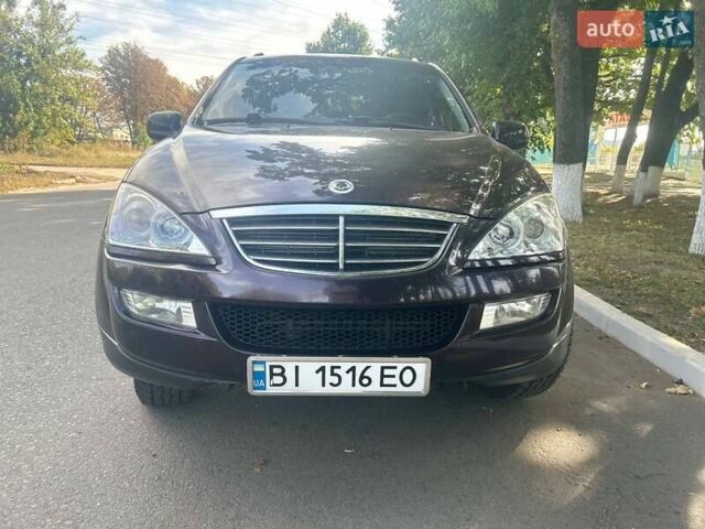 Красный Cанг Йонг Кирон, объемом двигателя 2 л и пробегом 145 тыс. км за 7200 $, фото 5 на Automoto.ua