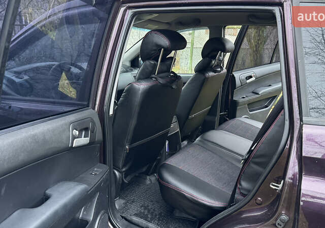 Червоний Cанг Йонг Kyron, об'ємом двигуна 2 л та пробігом 350 тис. км за 6400 $, фото 18 на Automoto.ua