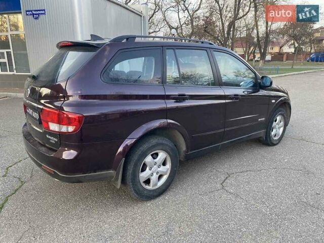 Красный Cанг Йонг Кирон, объемом двигателя 2 л и пробегом 61 тыс. км за 8800 $, фото 5 на Automoto.ua