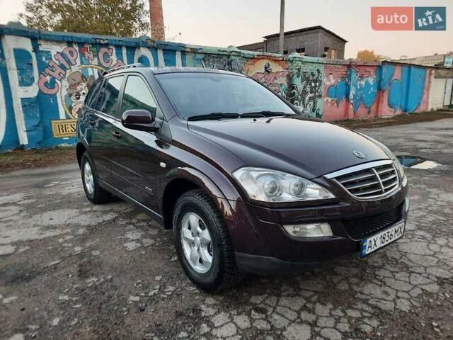 Червоний Cанг Йонг Kyron, об'ємом двигуна 2.3 л та пробігом 229 тис. км за 6600 $, фото 8 на Automoto.ua