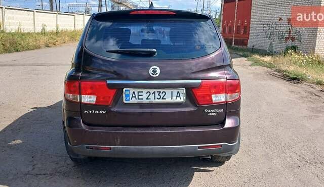 Красный Cанг Йонг Кирон, объемом двигателя 2 л и пробегом 186 тыс. км за 5700 $, фото 1 на Automoto.ua