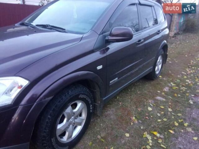 Красный Cанг Йонг Кирон, объемом двигателя 2 л и пробегом 154 тыс. км за 7400 $, фото 3 на Automoto.ua