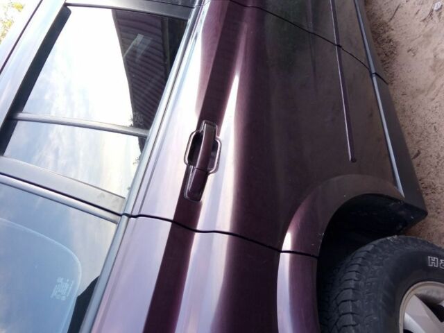 Cанг Йонг Кирон 2010 в Овруче на Automoto.ua Красный Cанг Йонг Кирон, объемом двигателя 2 л и пробегом 158 тыс. км за 7500 $, фото 10 на Automoto.ua