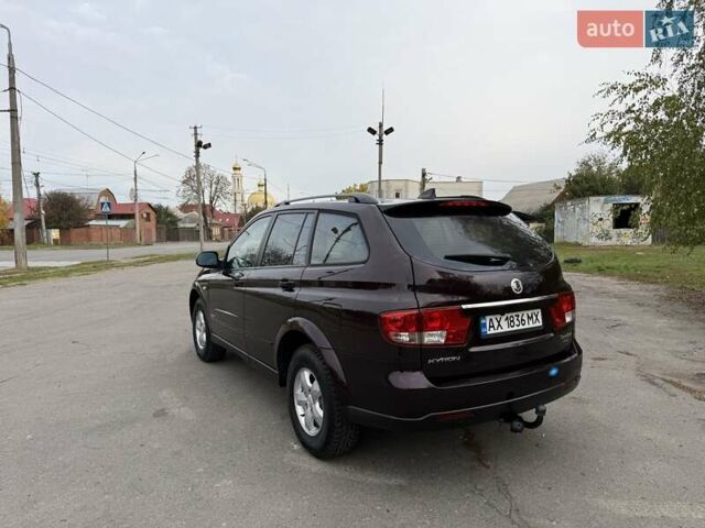 Красный Cанг Йонг Кирон, объемом двигателя 2.3 л и пробегом 220 тыс. км за 6600 $, фото 9 на Automoto.ua