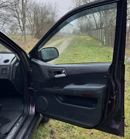 Червоний Cанг Йонг Kyron, об'ємом двигуна 2 л та пробігом 350 тис. км за 6400 $, фото 20 на Automoto.ua