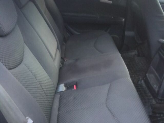 Cанг Йонг Кирон 2010 в Овруче на Automoto.ua Красный Cанг Йонг Кирон, объемом двигателя 2 л и пробегом 158 тыс. км за 7500 $, фото 16 на Automoto.ua