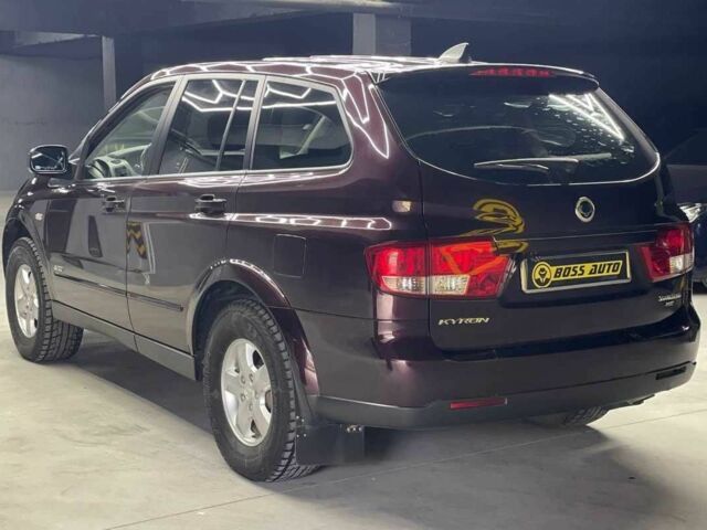 Красный Cанг Йонг Кирон, объемом двигателя 2.3 л и пробегом 72 тыс. км за 10700 $, фото 3 на Automoto.ua