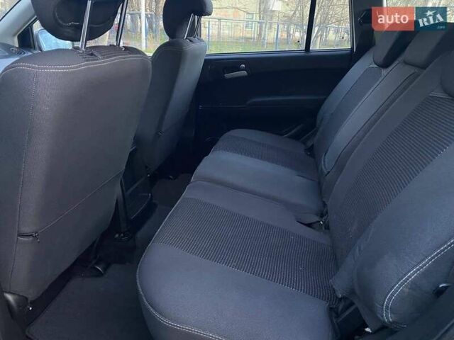 Красный Cанг Йонг Кирон, объемом двигателя 2 л и пробегом 61 тыс. км за 8800 $, фото 18 на Automoto.ua