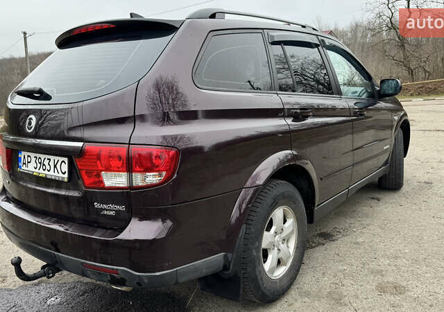 Червоний Cанг Йонг Kyron, об'ємом двигуна 2 л та пробігом 350 тис. км за 6400 $, фото 6 на Automoto.ua