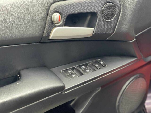 Красный Cанг Йонг Кирон, объемом двигателя 2.3 л и пробегом 72 тыс. км за 10700 $, фото 6 на Automoto.ua