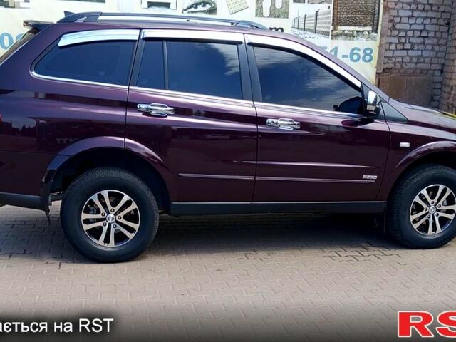Червоний Cанг Йонг Kyron, об'ємом двигуна 2.3 л та пробігом 97 тис. км за 8800 $, фото 3 на Automoto.ua