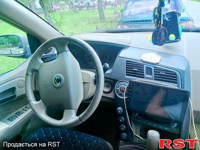Cанг Йонг Кирон, объемом двигателя 2 л и пробегом 300 тыс. км за 6000 $, фото 4 на Automoto.ua