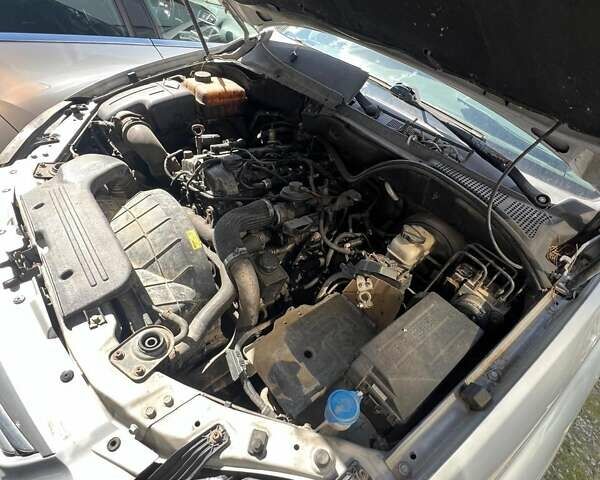 Cанг Йонг Kyron, об'ємом двигуна 2 л та пробігом 216 тис. км за 2890 $, фото 9 на Automoto.ua