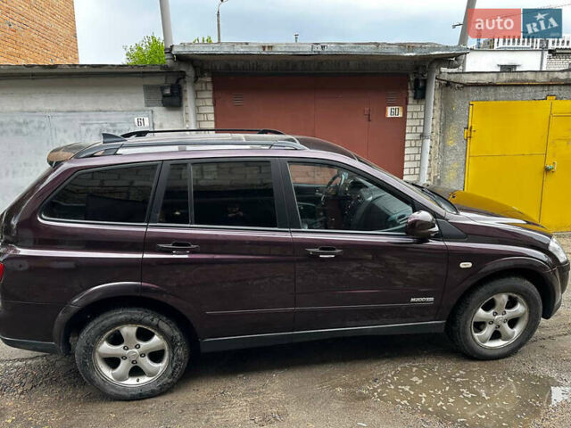 Cанг Йонг Кирон, объемом двигателя 2 л и пробегом 161 тыс. км за 6500 $, фото 7 на Automoto.ua