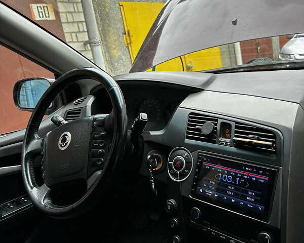 Cанг Йонг Кирон, объемом двигателя 2 л и пробегом 161 тыс. км за 6500 $, фото 14 на Automoto.ua