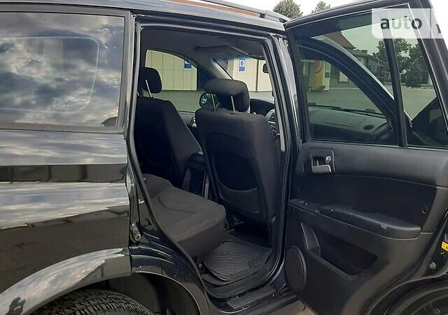Cанг Йонг Кирон, объемом двигателя 2 л и пробегом 186 тыс. км за 7200 $, фото 8 на Automoto.ua