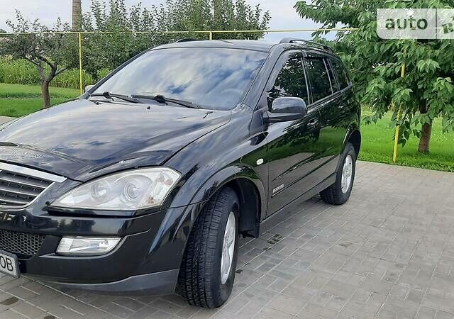 Cанг Йонг Кирон, объемом двигателя 2 л и пробегом 186 тыс. км за 7200 $, фото 5 на Automoto.ua